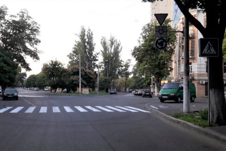 Обновленная дорожная разметка - на Льва Толстого  (фото)