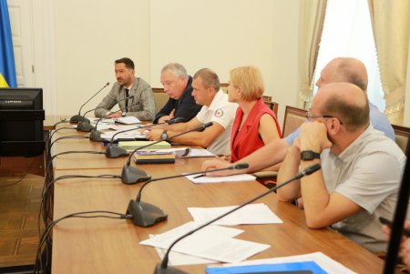 На улицы в историческом центре Одессы выходят наводить порядок инспекторы по парковкам (фото, видеокомментарий)