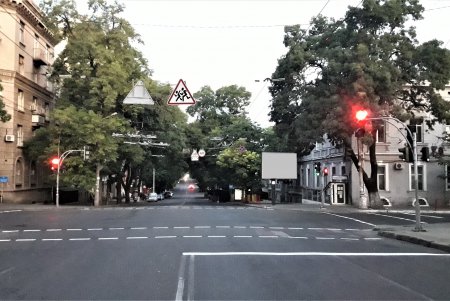 Обновлена разметка возле школ в центральной части города (фото)