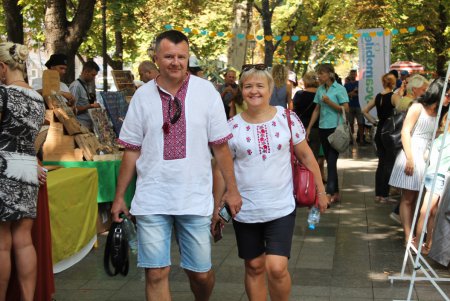 В Одессе отмечают День Государственного флага Украины (фоторепортаж)