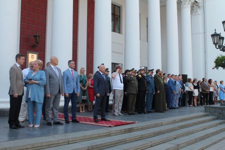 В Одессе отмечают День Государственного флага Украины (фоторепортаж)