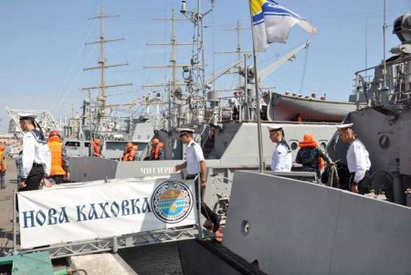 Курсанты института ВМС успешно выдержали испытание морем (фото)