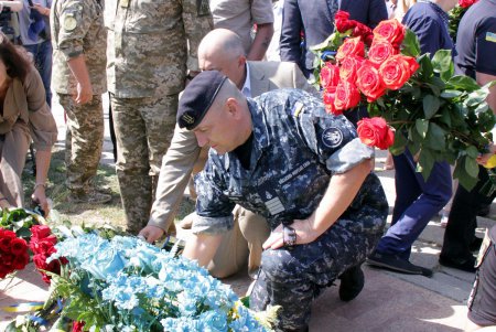 Память погибших защитников Украины почтили в Одессе (фоторепортаж)
