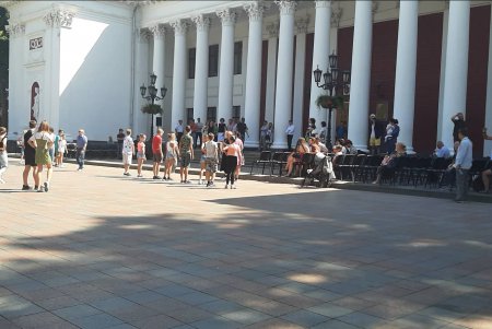 У здания Одесской мэрии проходит репетиция ко Дню города (фото, видео)