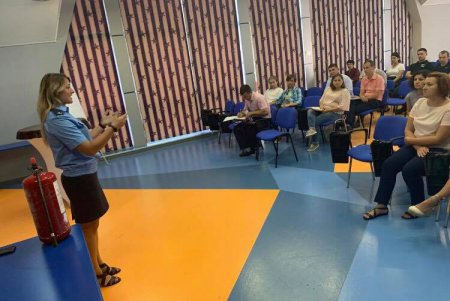 Пожарные проводят внеплановую проверку более тысячи гостиниц и баз отдыха в Одесской области (фото)