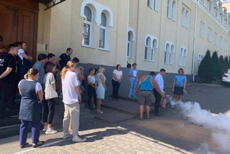 Пожарные проводят внеплановую проверку более тысячи гостиниц и баз отдыха в Одесской области (фото)