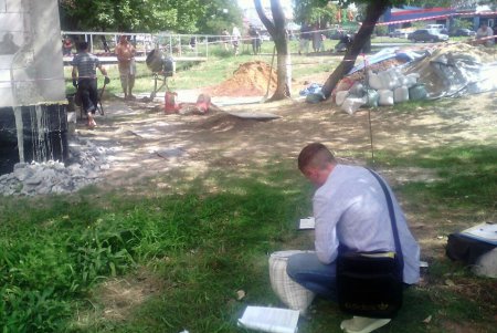 Предприниматели устраняют нарушения Правил благоустройства города (фото)