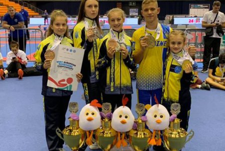 Восьмилетняя одесситка завоевала золотую медаль на Чемпионате Европы по кикбоксингу (фото)