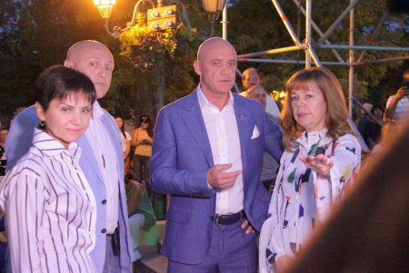 Как прошла церемония открытия обновленной Воронцовской колоннады (фоторепортаж)