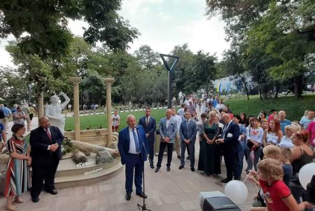 Детская зона в Греческом парке теперь открыта для посещения (фото) 