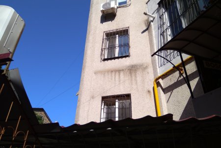 Улицы Одессы освобождают от незаконной рекламы (фото)