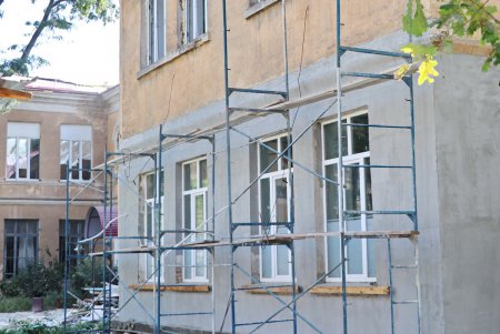 В Еврейской больнице заменили коммуникации и починили крышу (фото)
