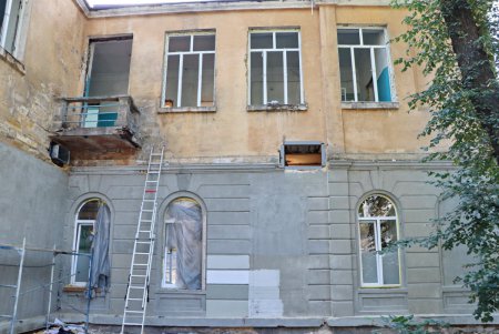 В Еврейской больнице заменили коммуникации и починили крышу (фото)