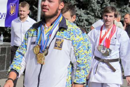 Одесса масштабно празднует День физической культуры и спорта (фоторепортаж)