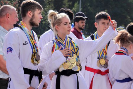 Одесса масштабно празднует День физической культуры и спорта (фоторепортаж)