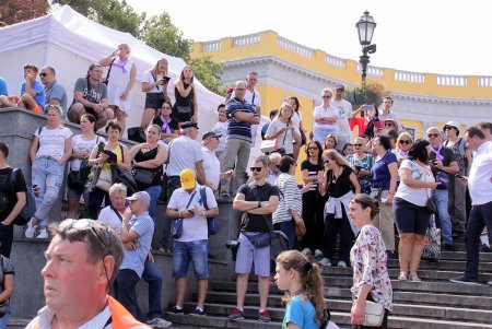 Вверх по Потемкинской лестнице: в центре Одессы устроили массовый забег (фоторепортаж)