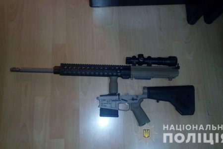 В Измаильском районе мужчина хранил дома арсенал оружия (фото, видео)