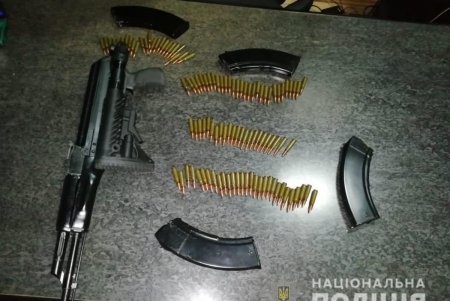 В Измаильском районе мужчина хранил дома арсенал оружия (фото, видео)