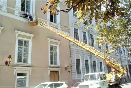 Наружное освещение восстановили в Приморском и Киевском районах (фото)