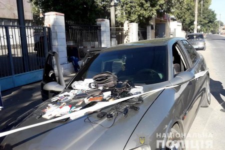 Преступная группа иностранцев вскрывала автомобили в Белгороде-Днестровском (фото, видео)