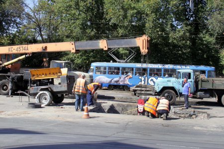 Ремонтные работы на центральных водоводах Одессы подходят к концу (фоторепортаж)