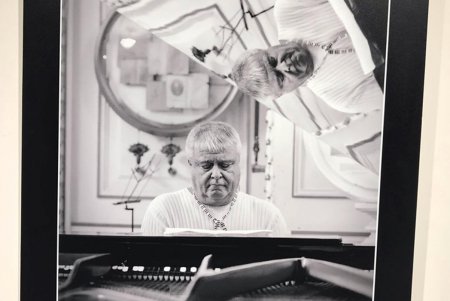 Odessa JazzFest: в Летнем театре открылась выставка, посвященная Юрию Кузнецову