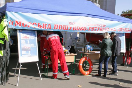 «Город профессий»: маленьких одесситов устроили на работу (фоторепортаж)