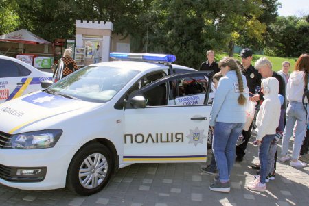 «Город профессий»: маленьких одесситов устроили на работу (фоторепортаж)