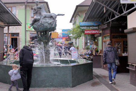 Колоритное место: на Староконном рынке можно найти все что угодно (фоторепортаж)