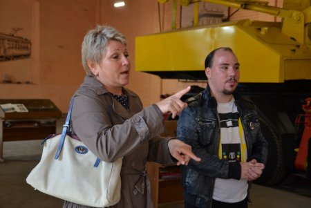 Горожане с нарушениями слуха посетили музей «Одесгорэлектротранса» (фото)