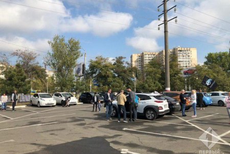 Жители Одессы и гости привлекли внимание к экологическому виду транспорта (фото)
