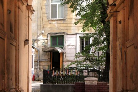 Аристократичная и романтичная: прогулка по улице Гоголя (фоторепортаж)