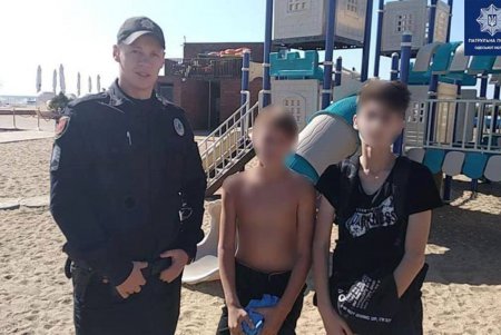 За несколько часов одесские патрульные три раза выезжали на вызовы, связанные с детьми (фото)