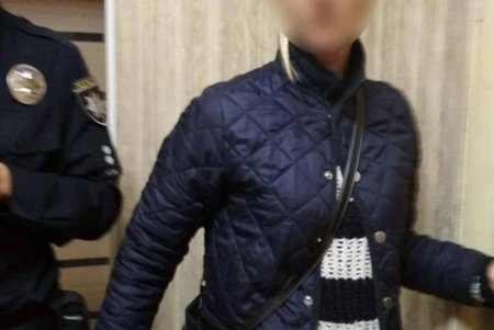 За несколько часов одесские патрульные три раза выезжали на вызовы, связанные с детьми (фото)
