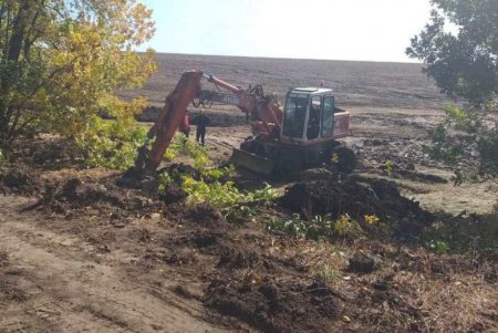 Разрушенный мост в Болградском районе начали восстанавливать (фото)