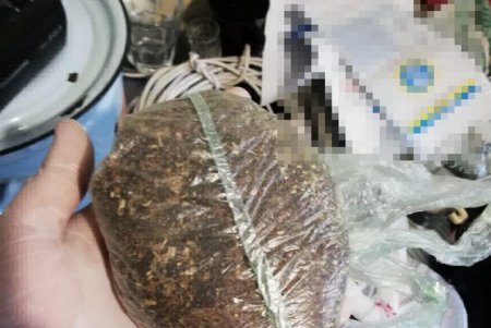 Одессит хранил дома оружие, патроны и марихуану (фото)