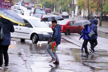 Осень в городе: 25 кадров дождливой Одессы (фоторепортаж)