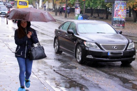 Осень в городе: 25 кадров дождливой Одессы (фоторепортаж)