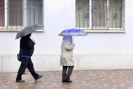 Осень в городе: 25 кадров дождливой Одессы (фоторепортаж)