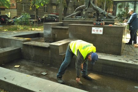 До середины весны не работают 12 одесских фонтанов (фото) 