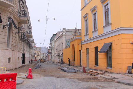 Капитальный ремонт Воронцовского переулка выходит на финишную прямую (фоторепортаж)