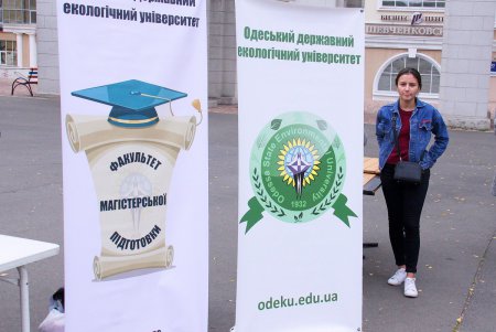 «Одесса без полиэтилена» и «Посади дерево»: сразу две экологические акции стартовали в один день (фоторепортаж)