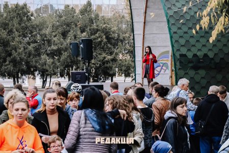 Горожане отказались от полиэтиленовых пакетов в защиту окружающей среды (фото)