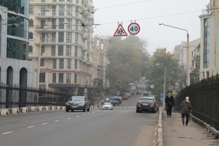Одесса снова погрузилась в туман (фоторепортаж)