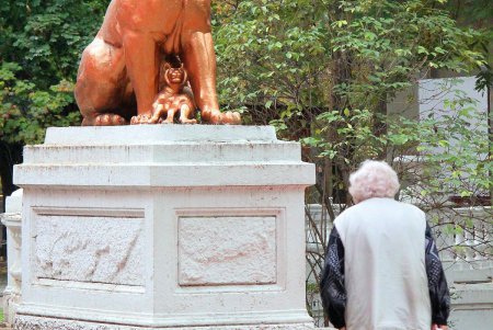 Любуемся осенью: прогулка по территории санатория им. Горького (фоторепортаж)