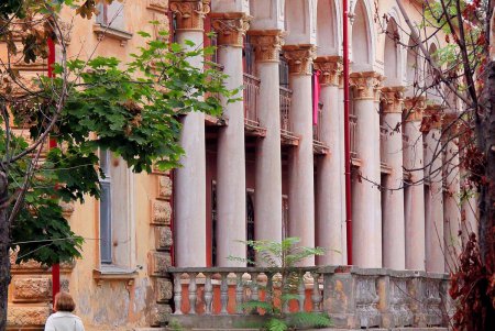 Любуемся осенью: прогулка по территории санатория им. Горького (фоторепортаж)