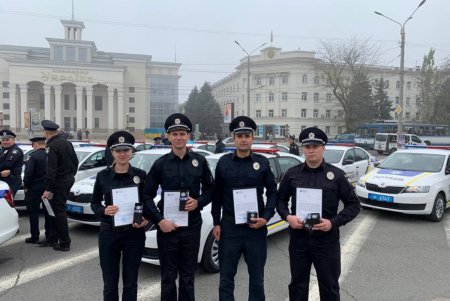Одесская патрульная полиция получила новые автомобили, а лучшие сотрудники — ценные подарки (фото)