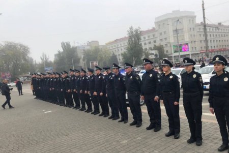 Одесская патрульная полиция получила новые автомобили, а лучшие сотрудники — ценные подарки (фото)