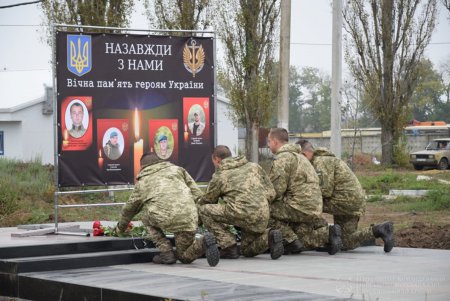 В Одесской области торжественно встретили морских пехотинцев, вернувшихся с Донбасса (фото) 