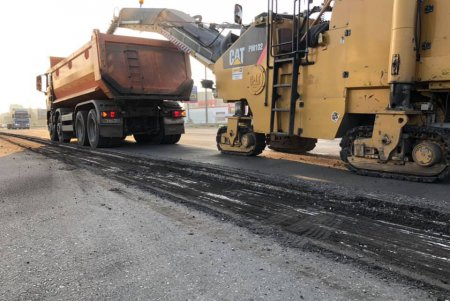 Дорожники ремонтируют трассу Одесса-Мелитополь-Новоазовск (фото)